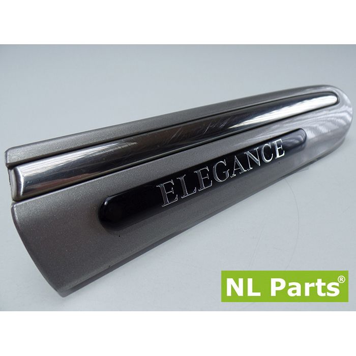 Friso do guarda-lamas Mercedes Classe C A2036904862